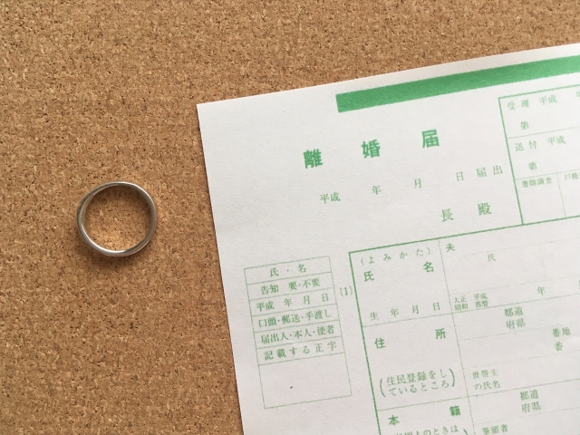 離婚を迷う時、誰に相談する？ファーストアクションは？